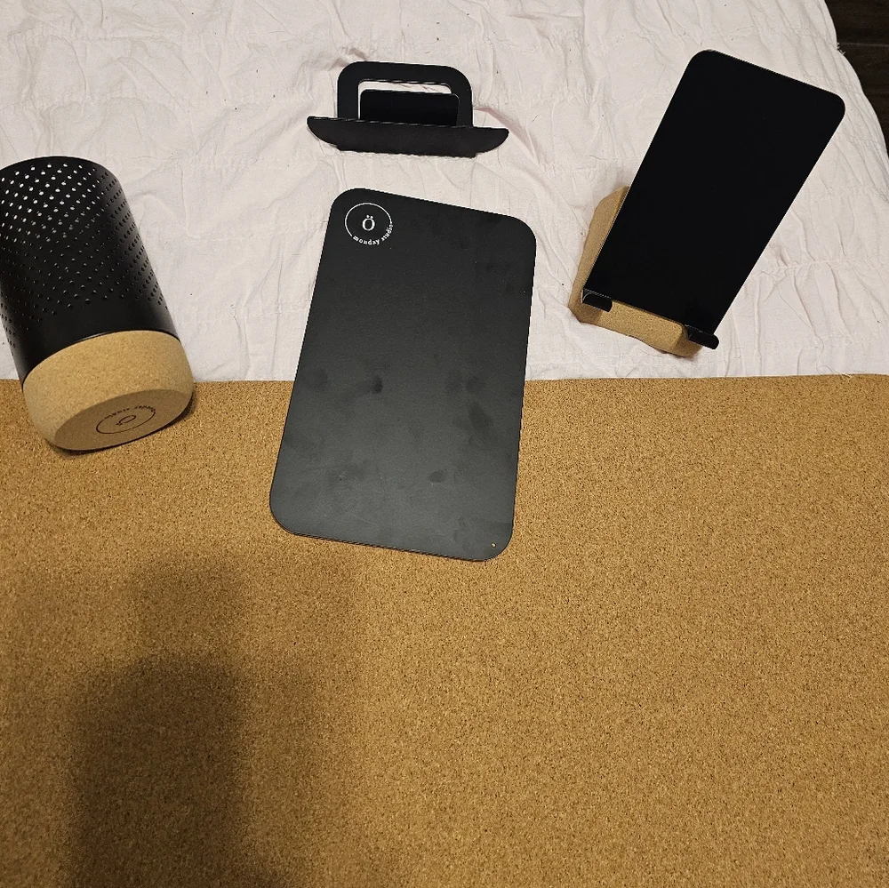 Monday Studio-4 piece desk set organizer